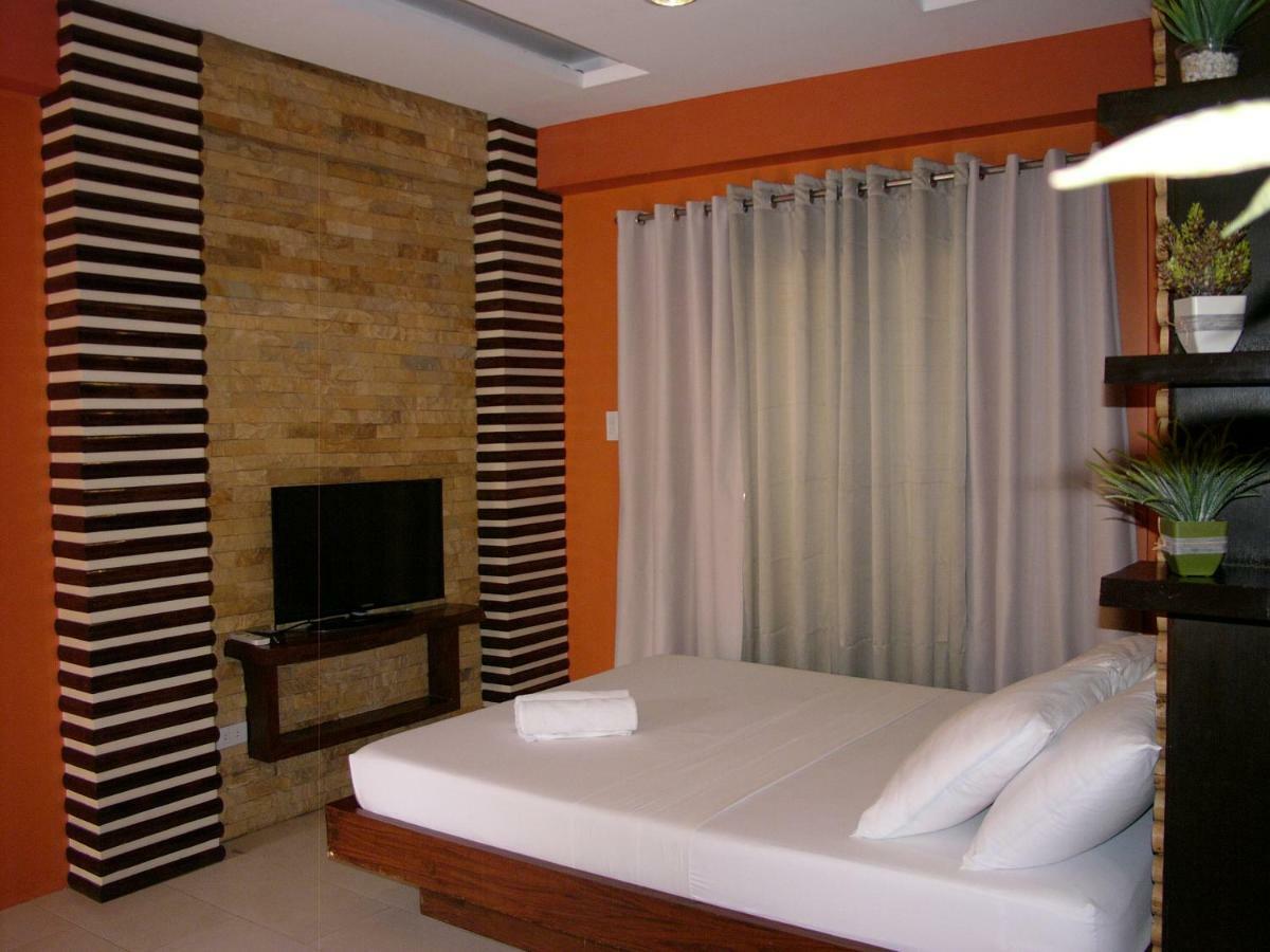 Lsm Square Residences Balabag  Екстер'єр фото